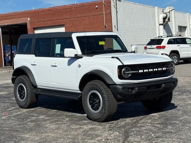 New 2025 Oxford White Ford Outer Banks® image 3