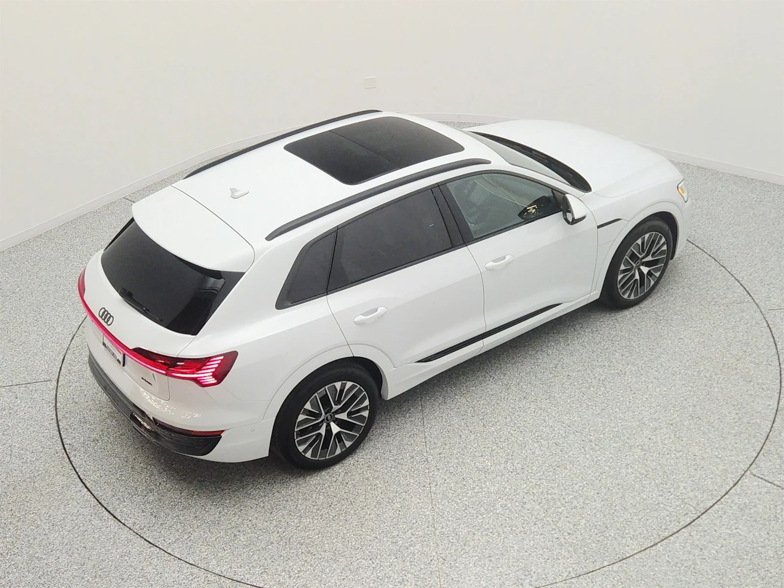 Used 2024 Glacier White Metallic Audi Premium Plus quattro image 26