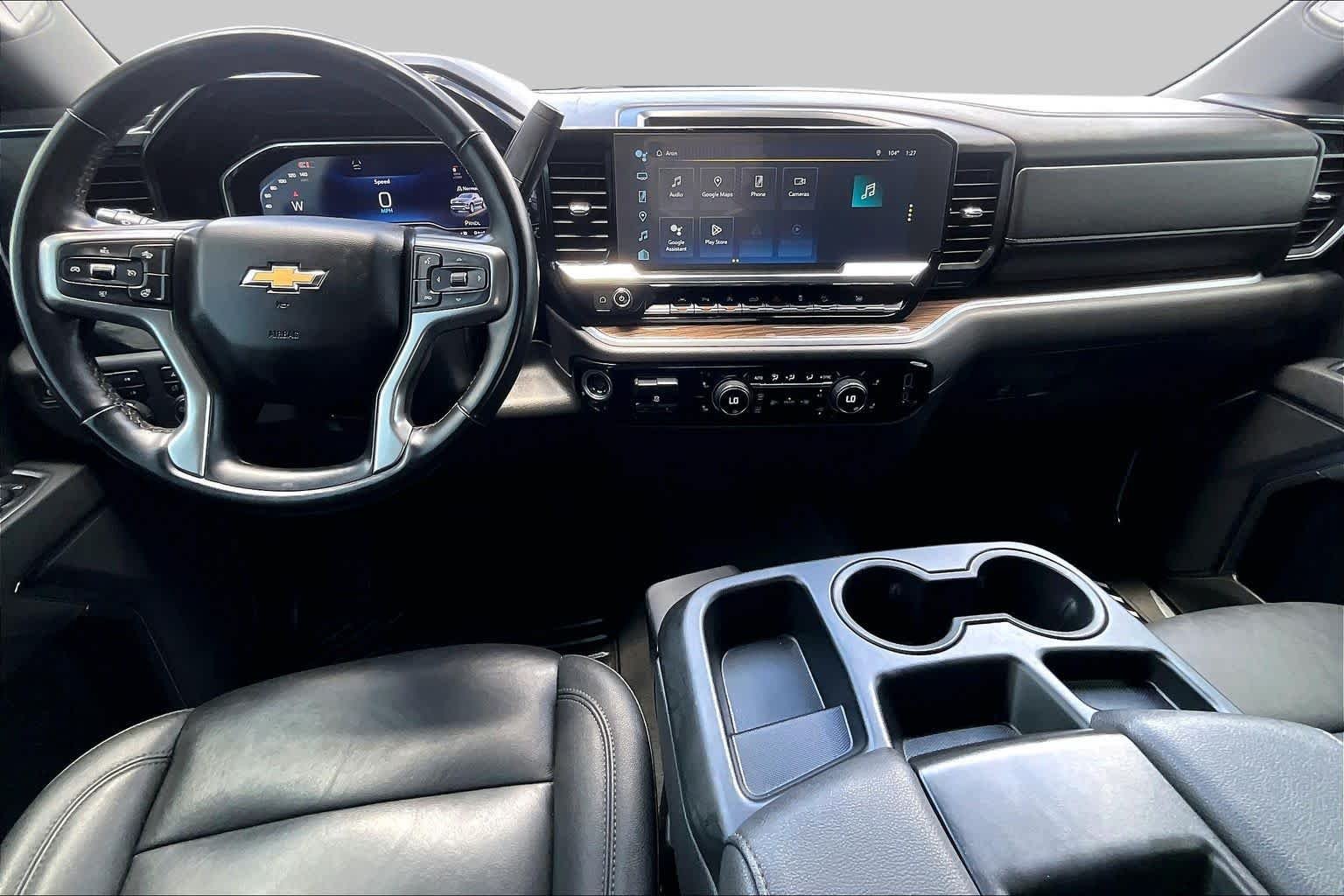 Used 2025 Cypress Gray Chevrolet LT image 16