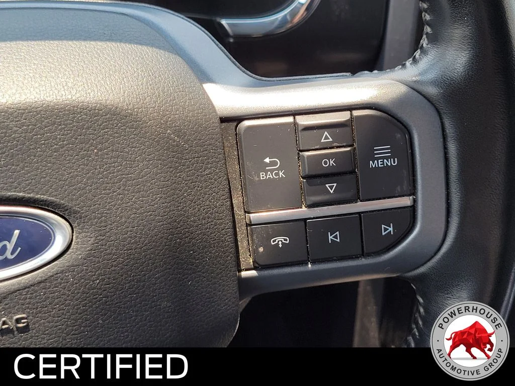 Used 2023 White Ford Lariat image 29