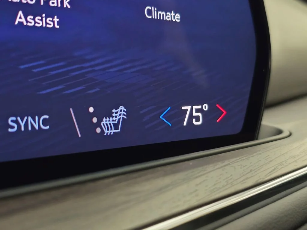 2025 Chevrolet Suburban Z71 - Photo 23