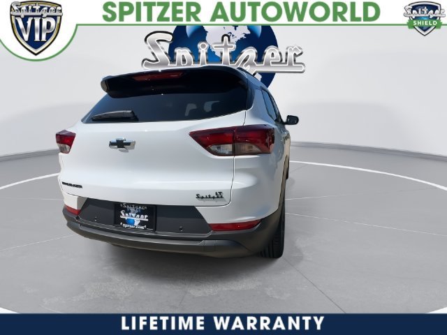 New 2026 Summit White Chevrolet LT image 8