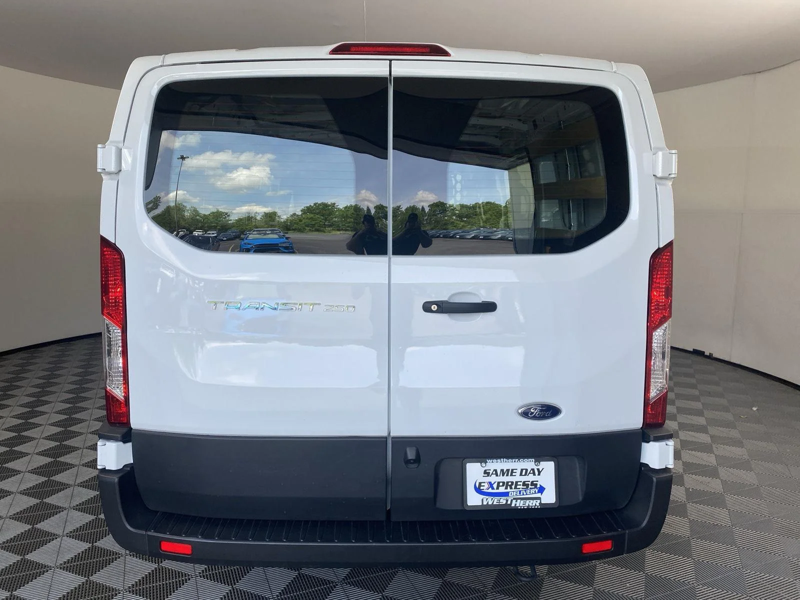 Used 2025 Oxford White Ford Base image 11
