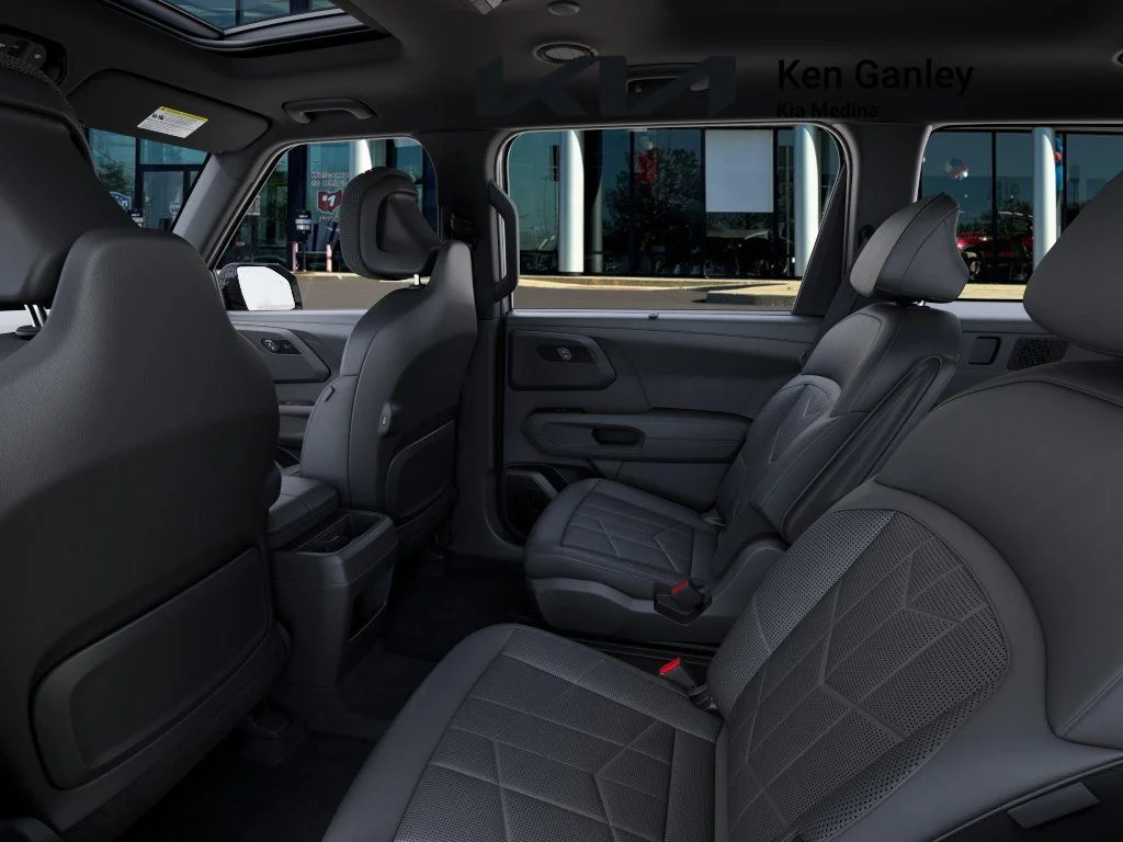 New 2027 Wolf Gray Kia X-LINE SX image 18