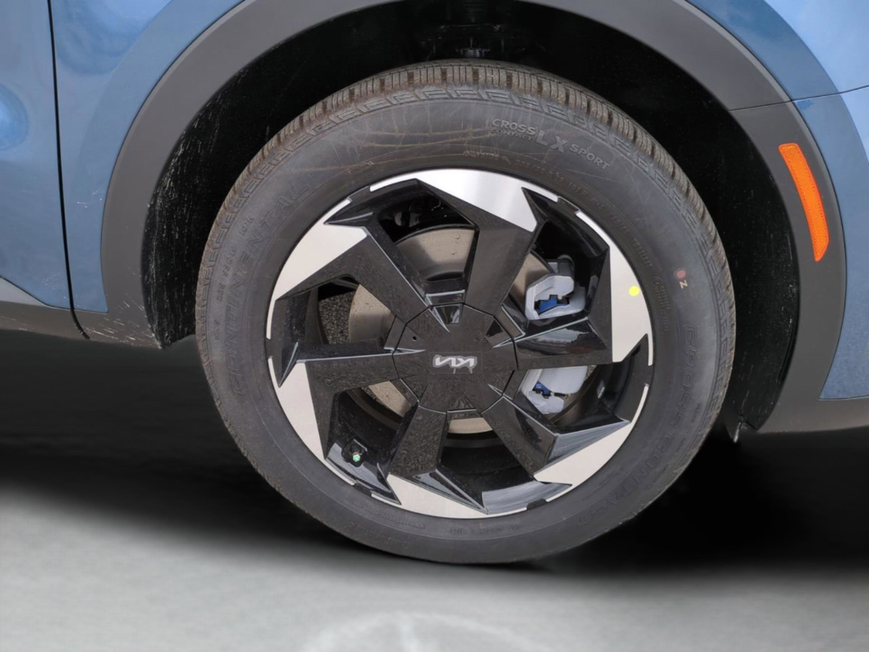 New 2026 Mineral Blue Kia EX image 11