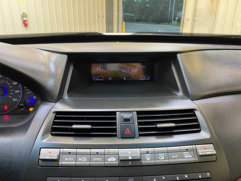 Used 2012 Silver Honda EX-L image 37