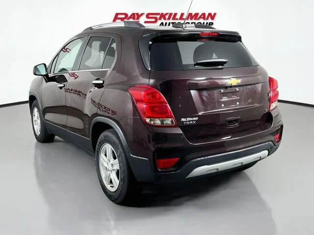 Used 2020 Red Chevrolet LT image 5