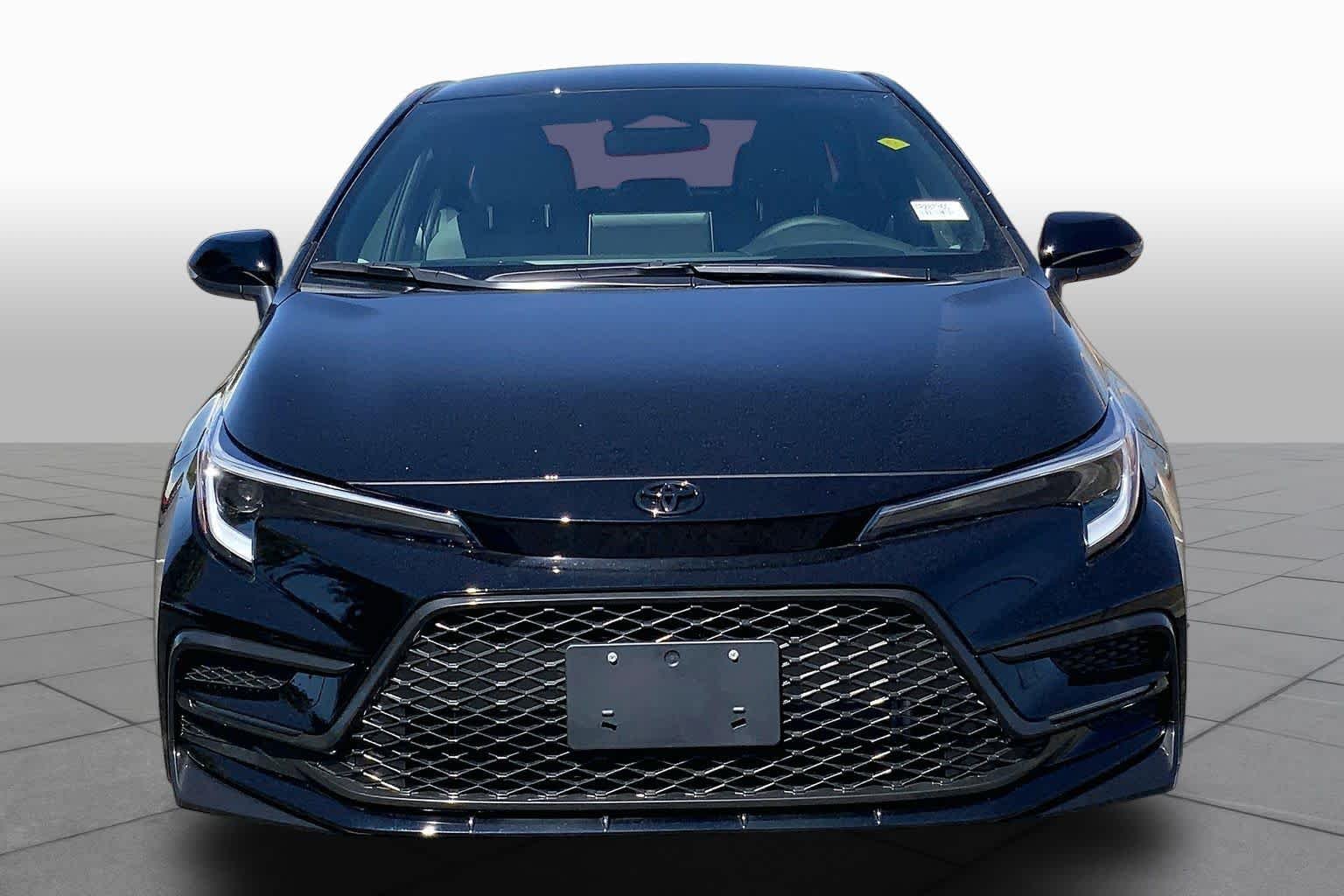 Certified Used 2026 Midnight Black Metallic Toyota SE image 4