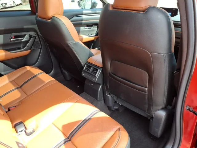 2025 Mazda CX-50 Premium Plus - Photo 18