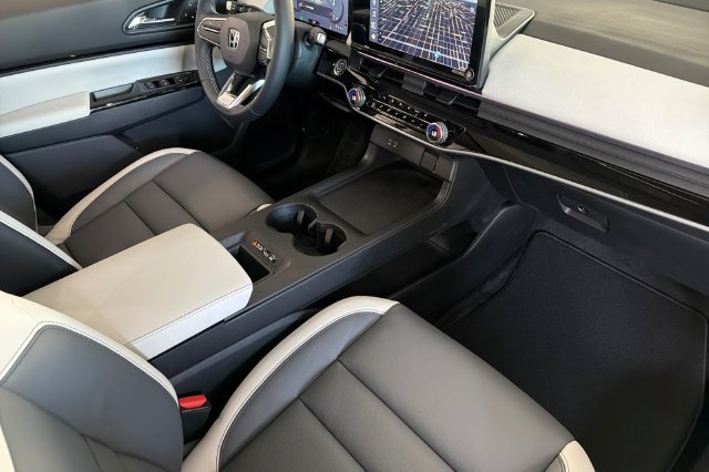 New 2026 Sonic Gray Pearl Honda Touring image 14