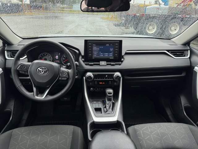 Used 2021 Silver Sky Metallic Toyota XLE image 21