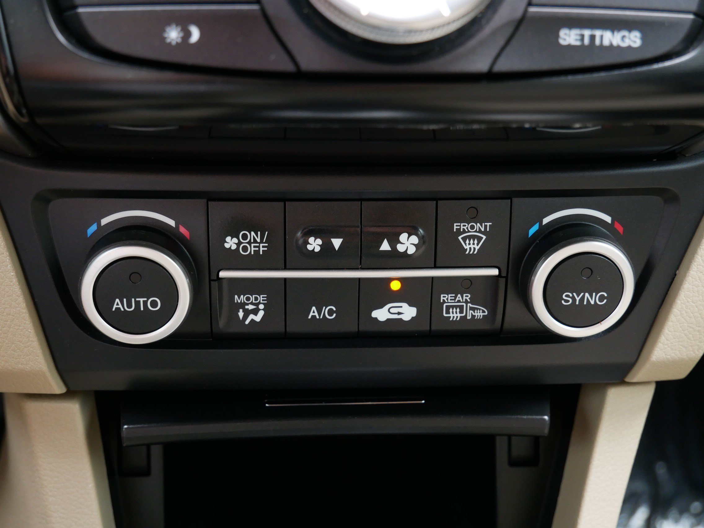 Used 2016 Bellanova White Pearl Acura w/Premium Pkg image 31