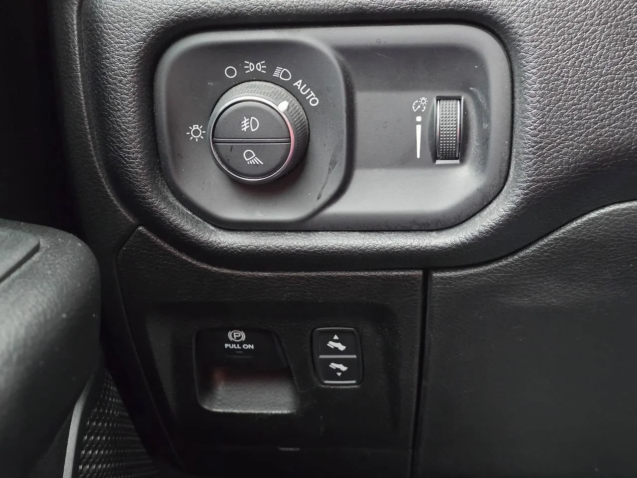 Used 2022  Ram Big Horn image 23