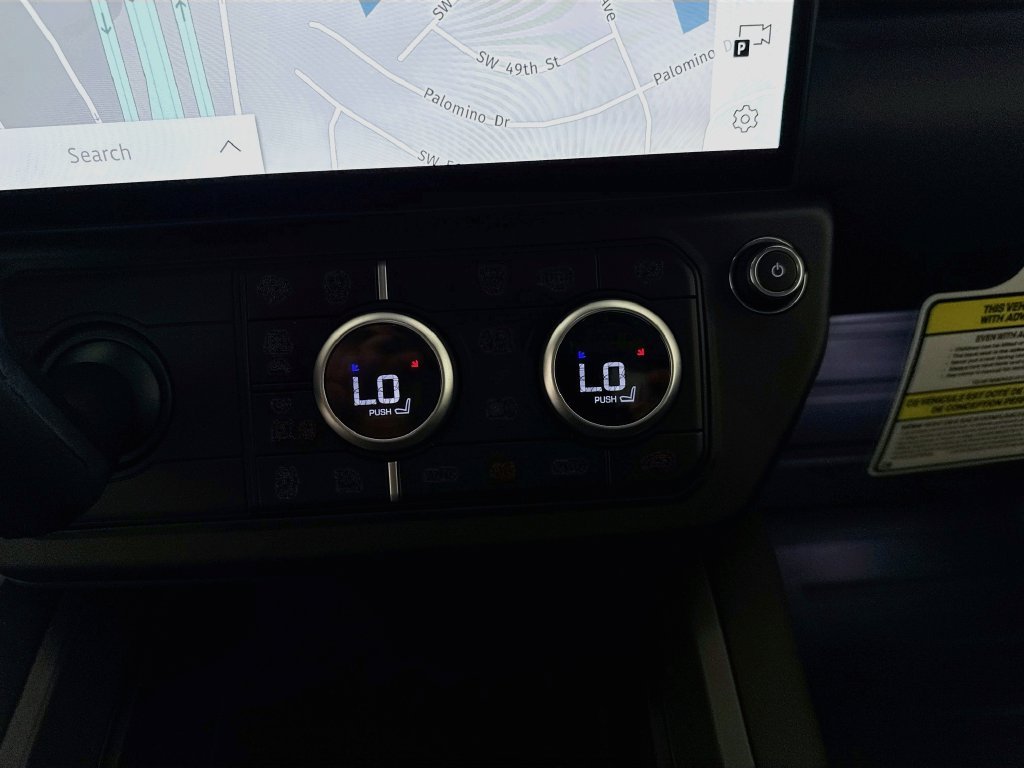 New 2026 Santorini Black Land Rover S image 16