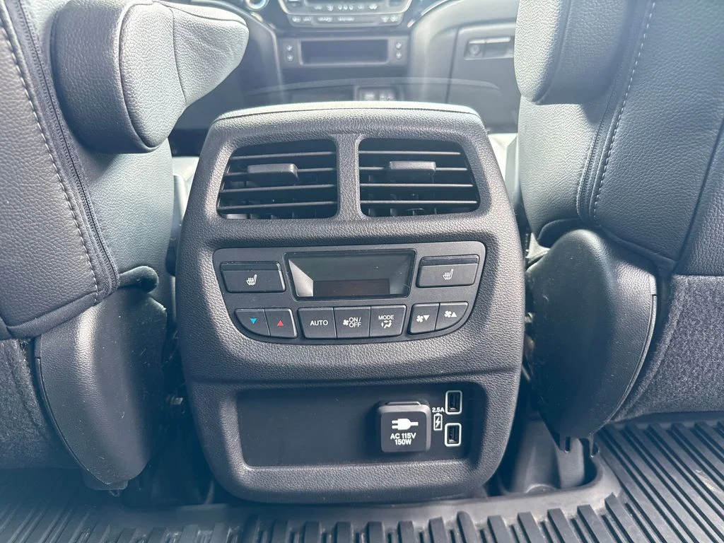 Used 2019 Gray Honda Elite image 12