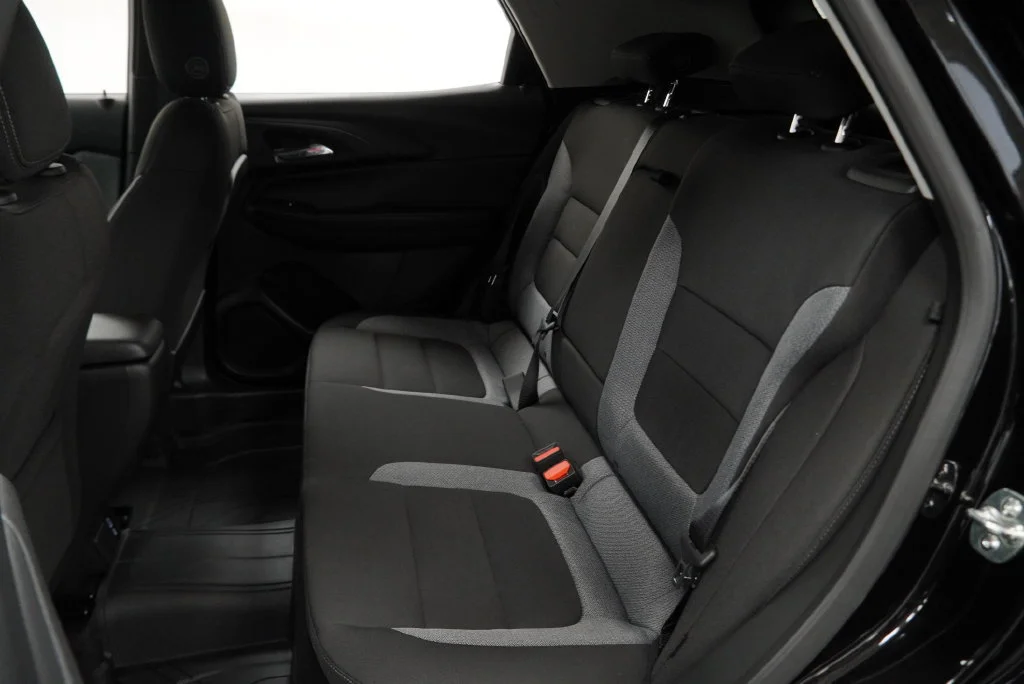 New 2026 Mosaic Black Metallic Chevrolet LT image 5