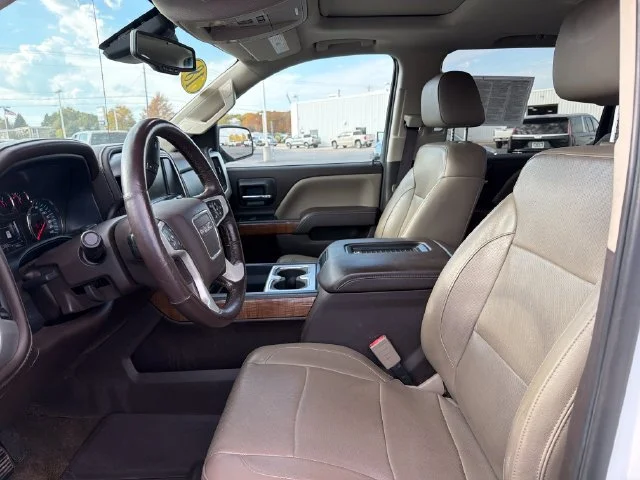 Used 2018 WHITE FROST TRICOAT GMC SLT image 11