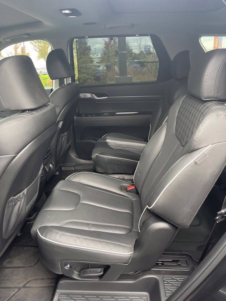 Used 2024 White Hyundai Limited image 11