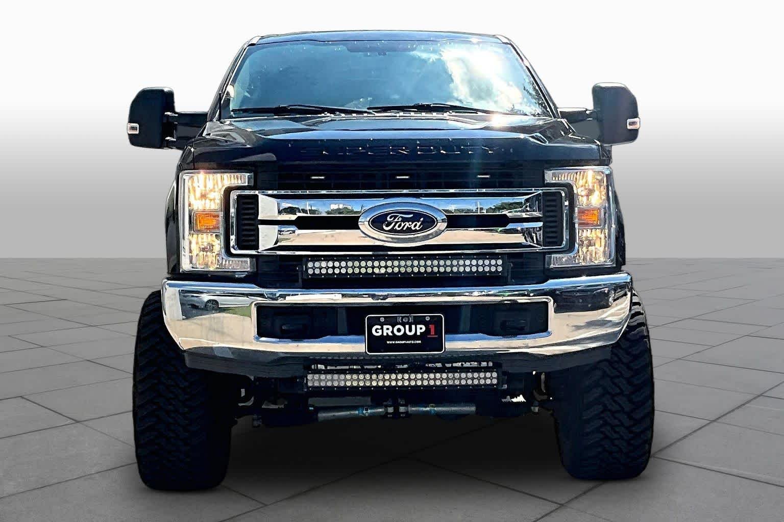 Used 2018 Shadow Black Ford XL image 3