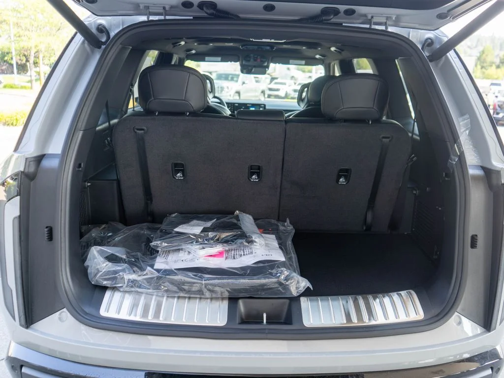 New 2027 Wolf Gray Kia X-LINE SX image 28