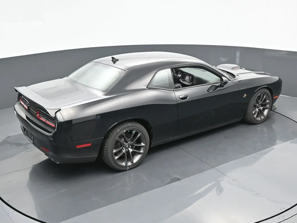 Used 2022 Pitch Black Clearcoat Dodge R/T Scat Pack image 44