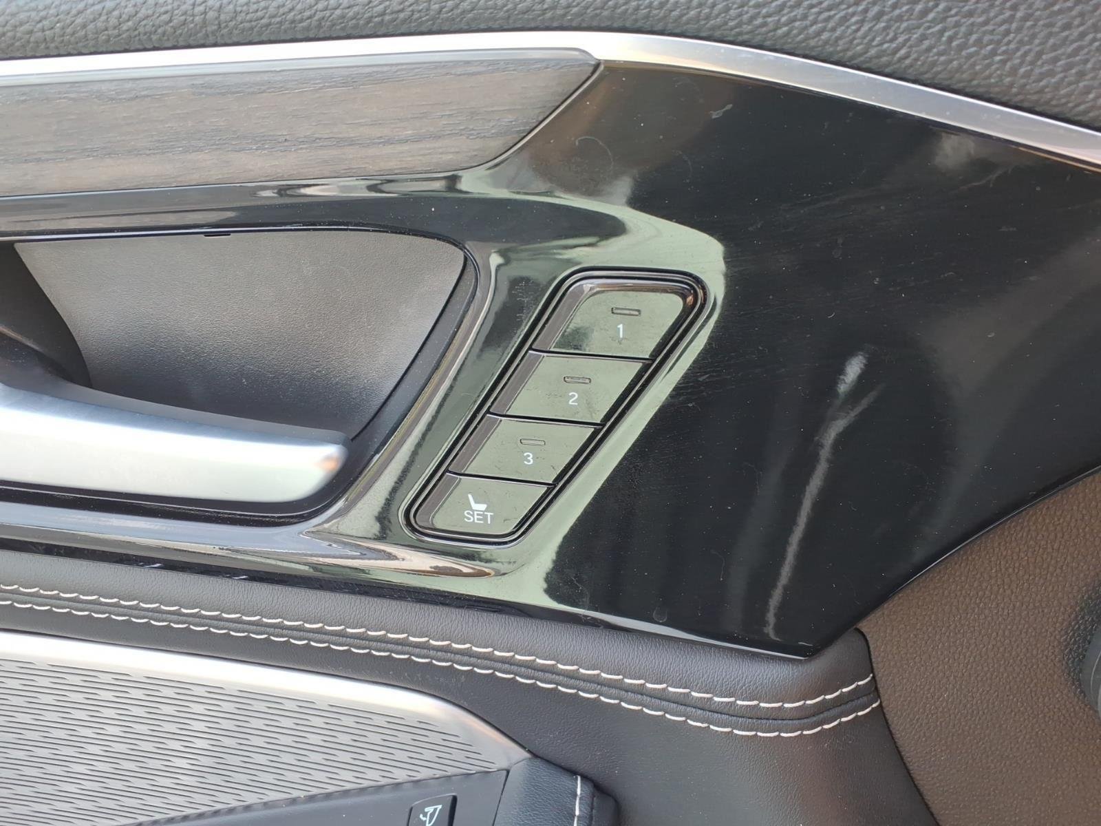 Used 2022 Platinum White Pearl Acura w/Advance Package image 10