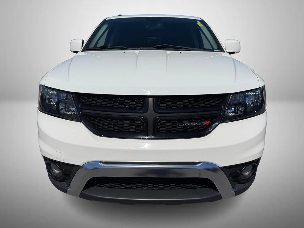 Used 2018 White Dodge Crossroad image 7