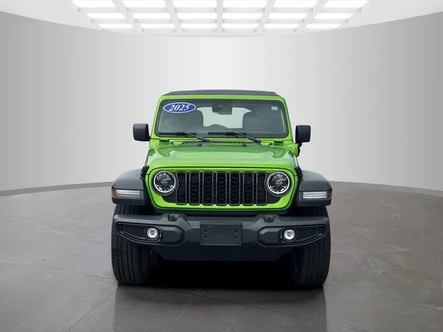 Certified Used 2025  Jeep Sport S 4xe image 2