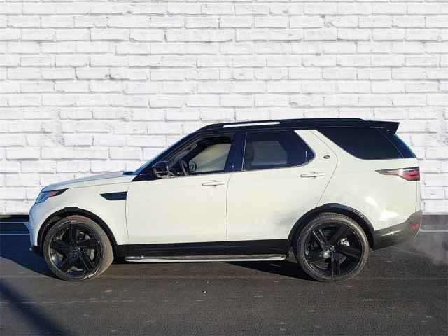 Used 2025 White Land Rover Dynamic se image 2