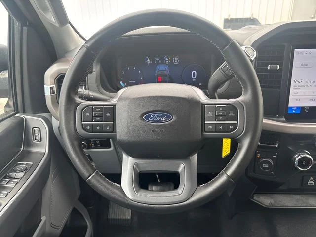 Used 2025 Silver Ford XLT image 14