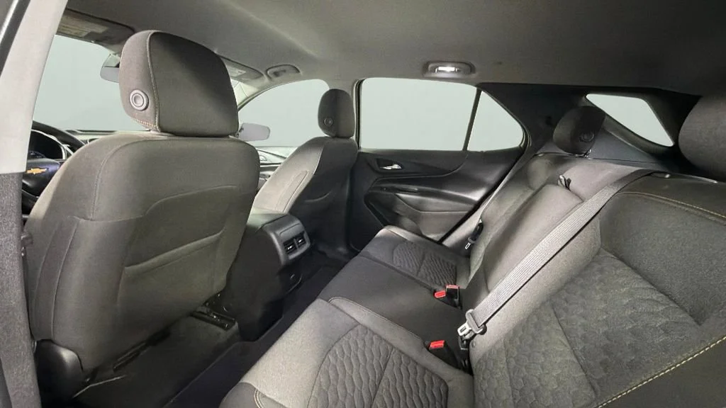 Used 2018 SILVER ICE METALLIC Chevrolet LT image 26