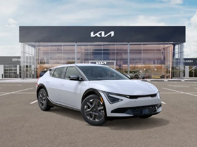 New 2026 White Kia Light image 8