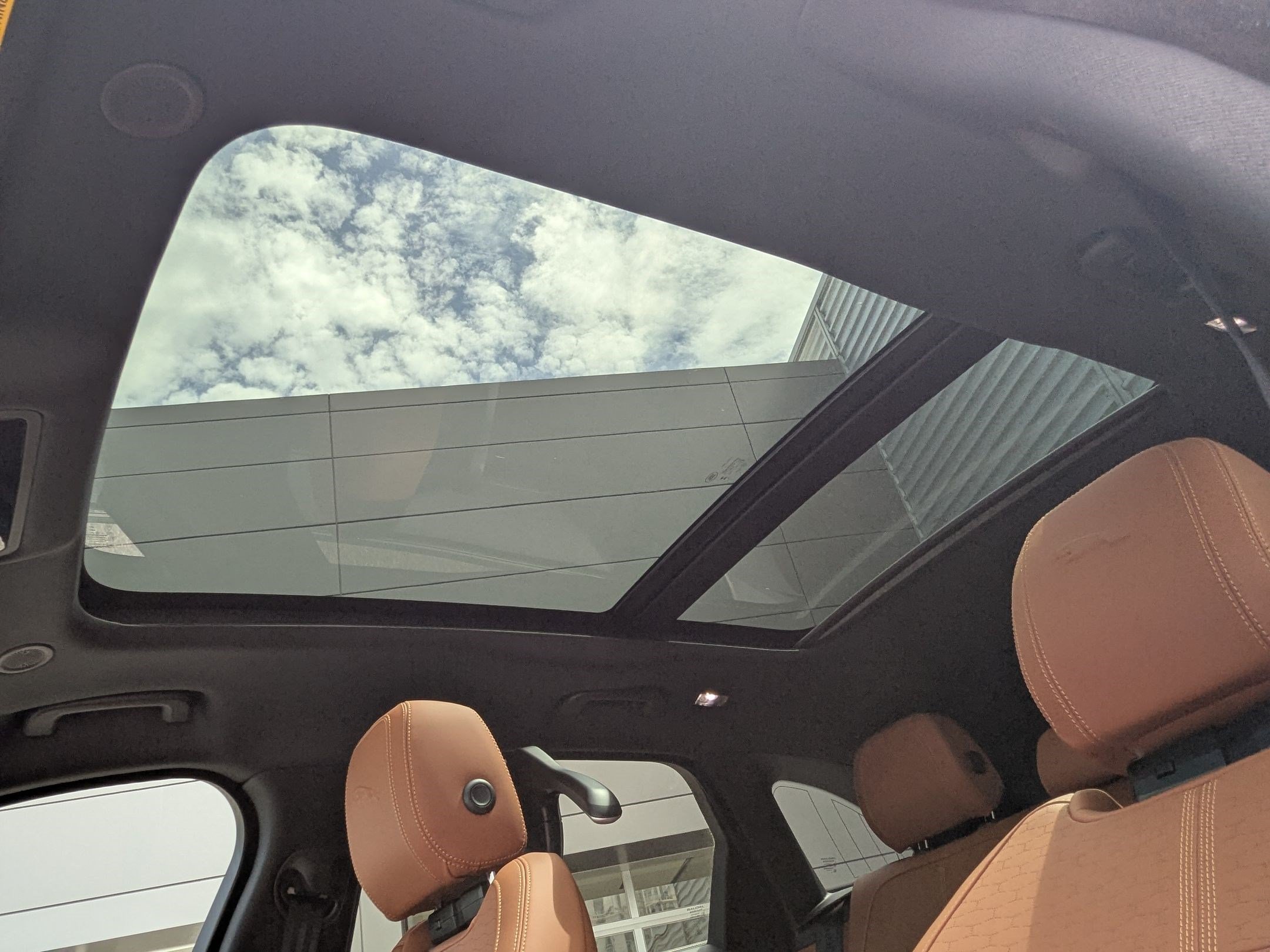 2026 Jaguar F-Pace R-Dynamic S - Photo 26