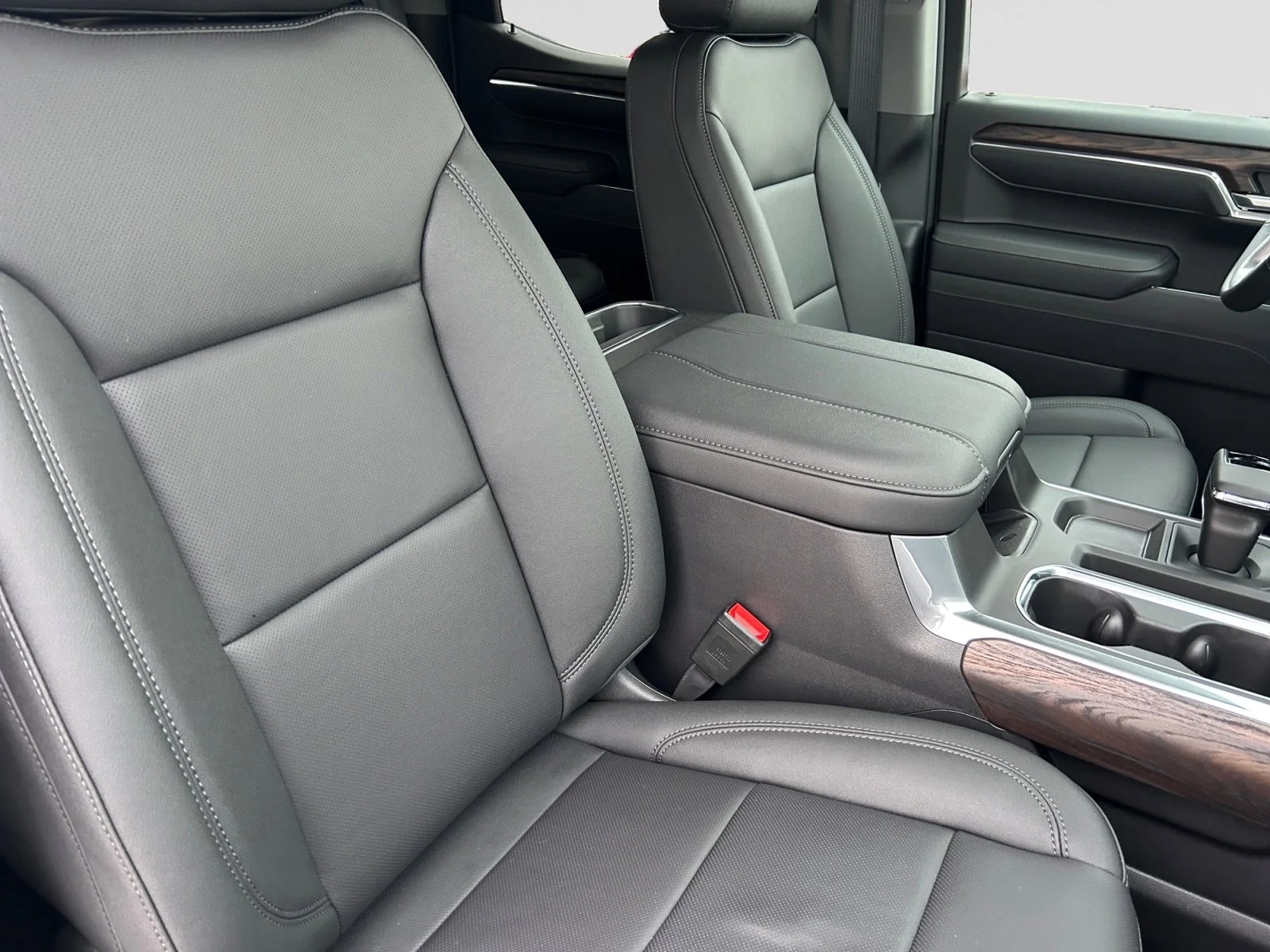 New 2026 Summit White GMC SLT image 12