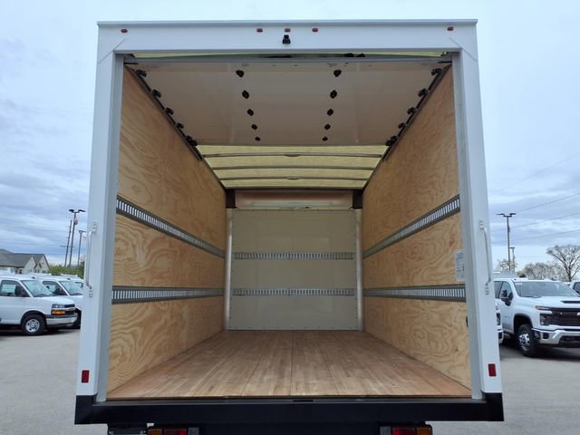 New 2025 Arc White Chevrolet 1WT image 6