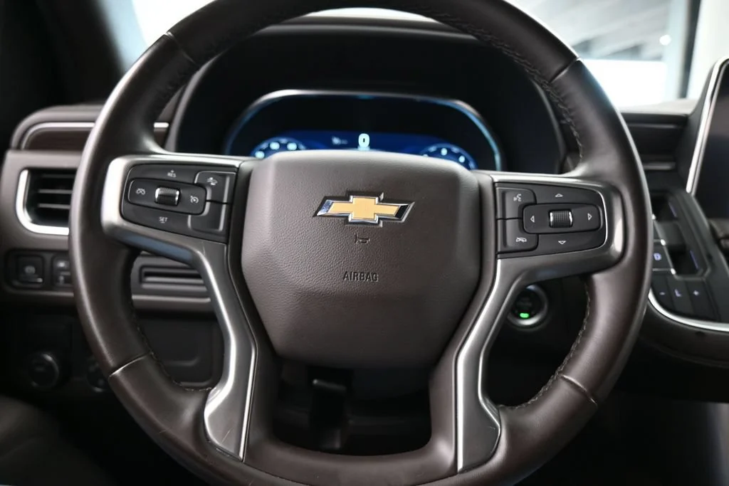 Used 2024 Summit White Chevrolet LT image 16