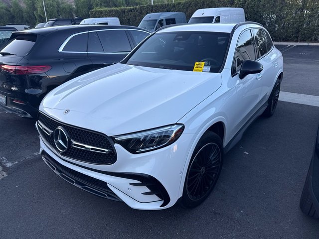 Certified Pre-Owned 2025 Mercedes-Benz GLC 300 SUV