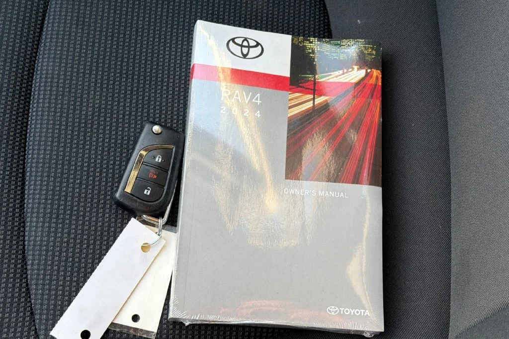 Used 2024 Ice Cap Toyota LE image 10