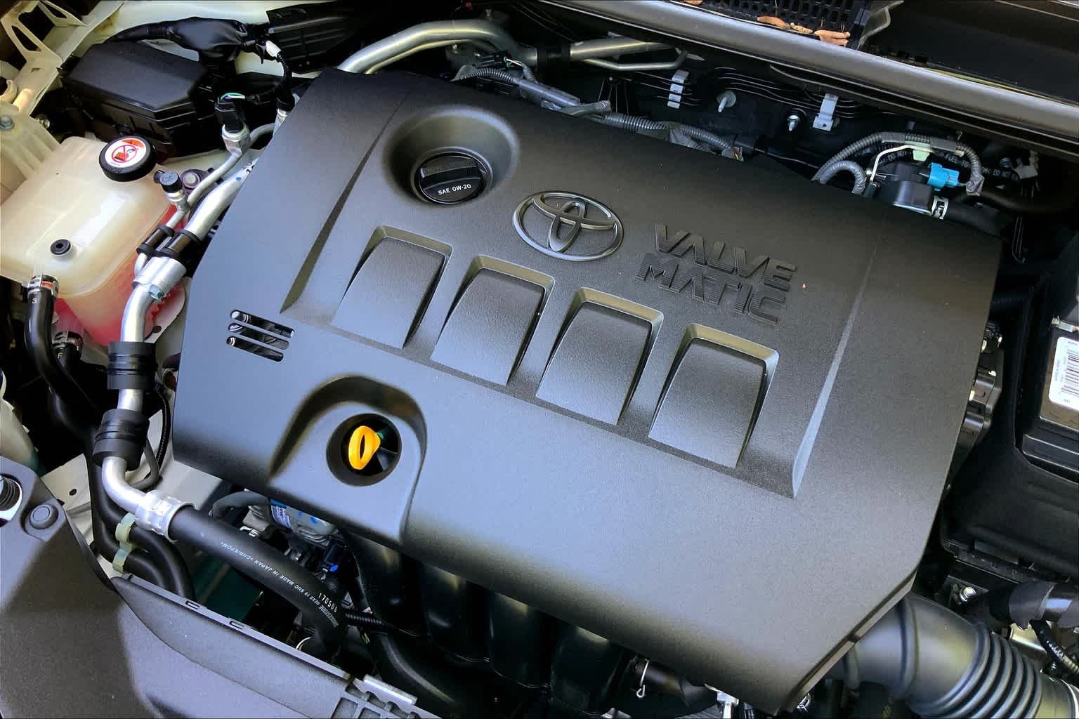 Used 2018 Blizzard Pearl Toyota XLE image 28