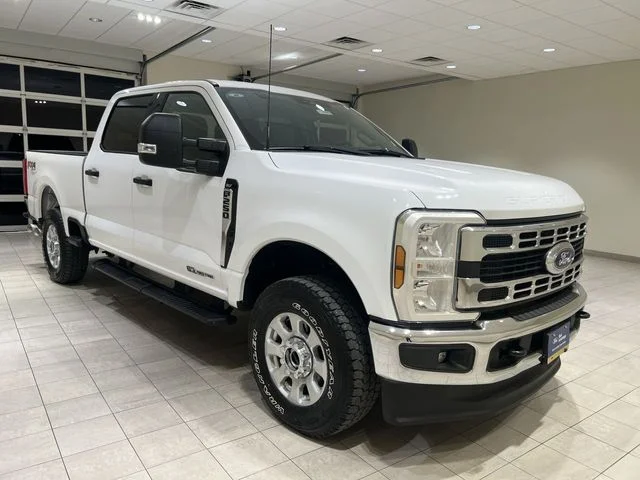 Certified Used 2024 Oxford White Ford XLT image 7
