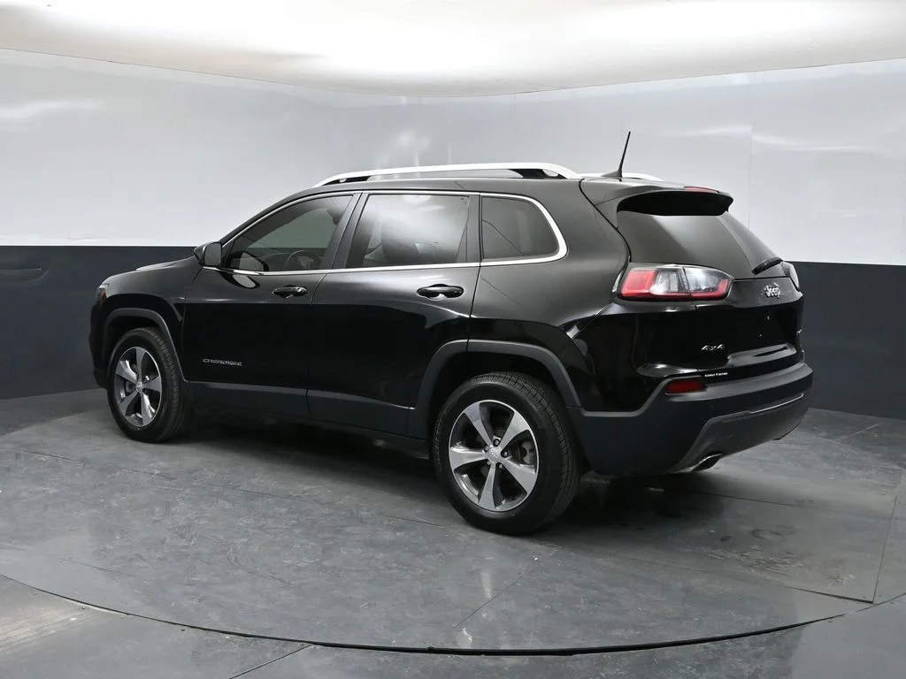 Used 2019 Black Jeep Limited image 4