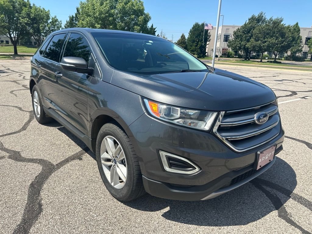 Used 2017 Gray Ford SEL image 4