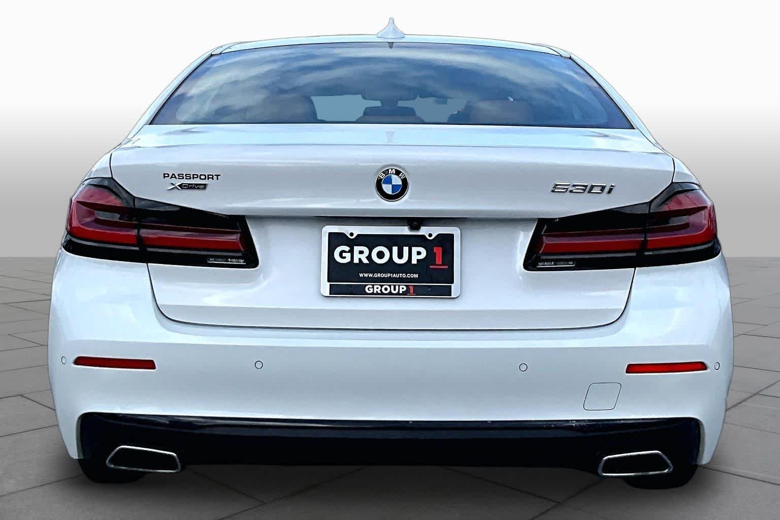 Used 2023 Mineral White Metallic BMW 530i xDrive image 5