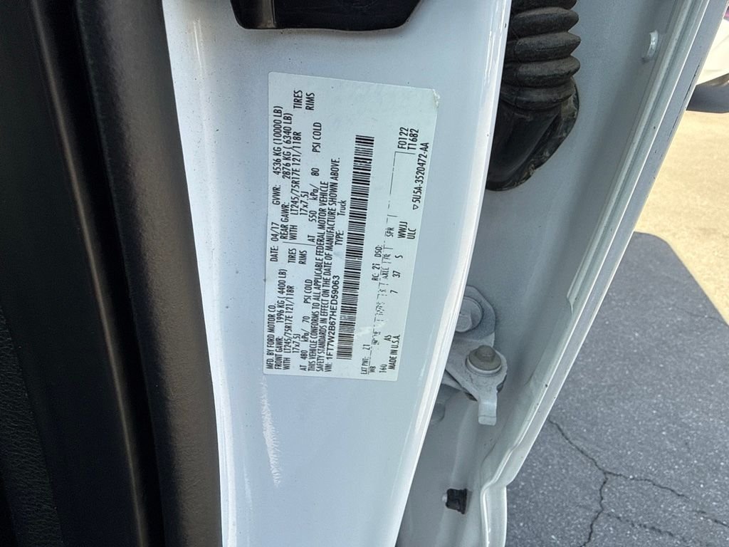 Used 2017 White Ford XL image 21