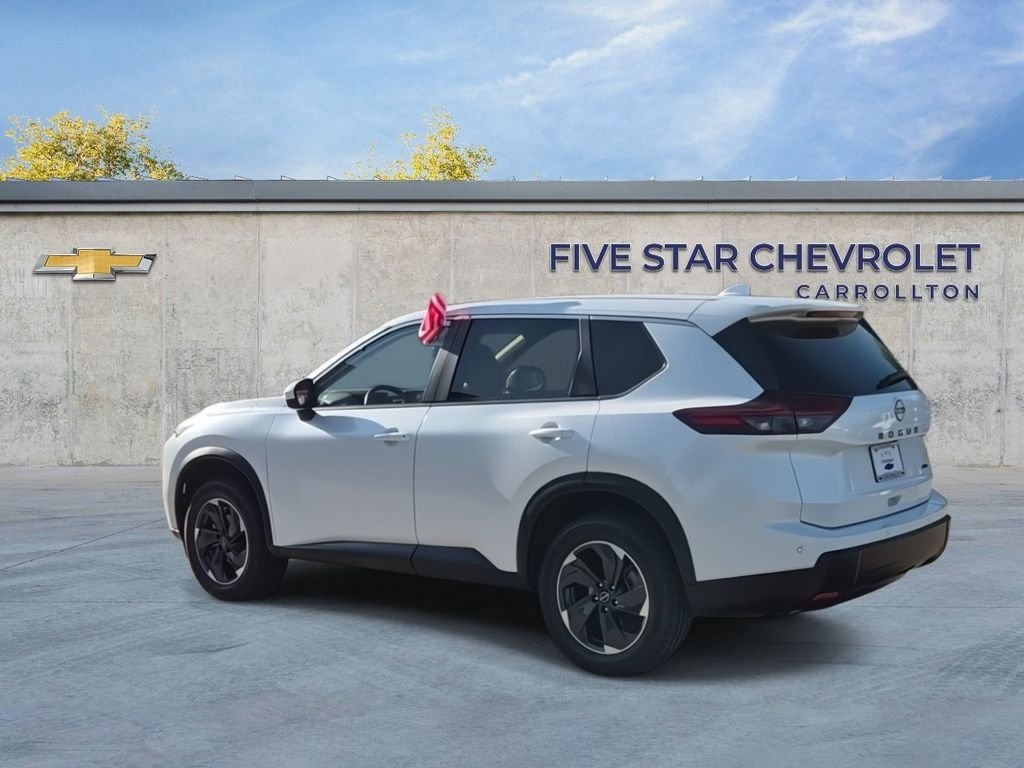 Used 2025 White Nissan SV image 6