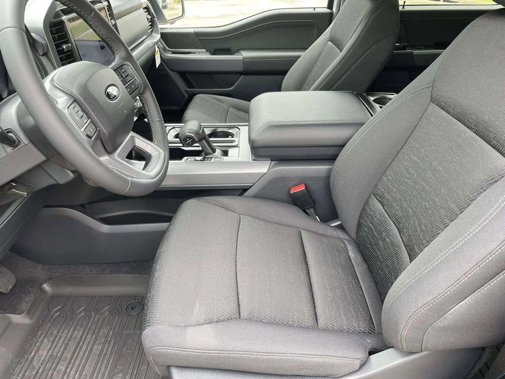 New 2026 White Ford XLT image 13