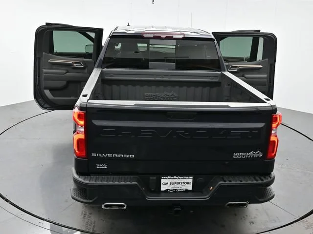 Used 2022 Dark Ash Metallic Chevrolet High Country image 43