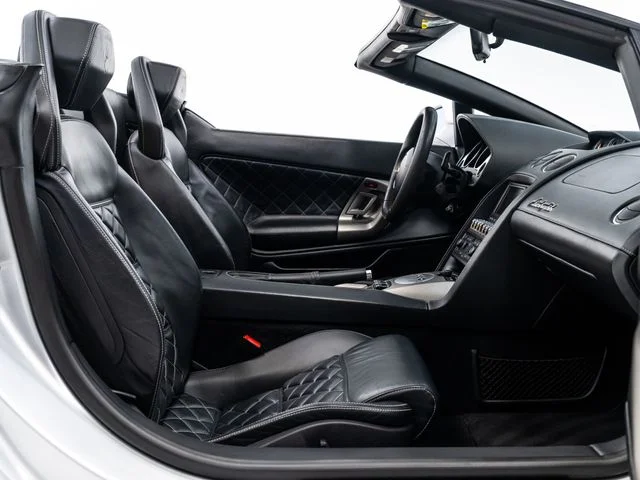 Used 2011 Silver Lamborghini LP560-4 image 29