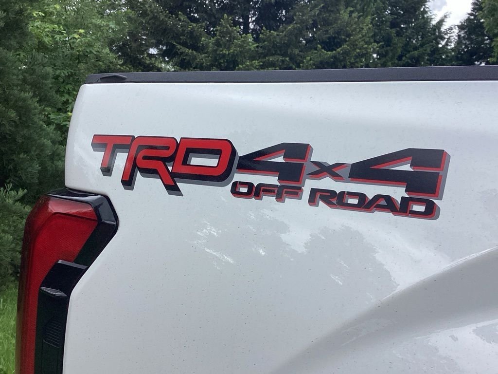 New 2026 Ice Cap Toyota SR5 image 12