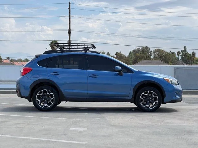 Used 2015 Blue Subaru 2.0i Premium image 30